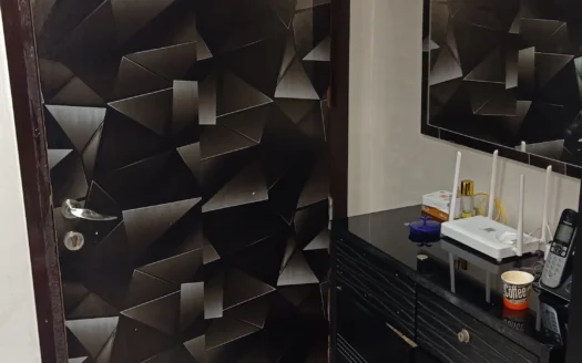 شقة جميلة للبيع بالدار البيضاء – إقامة التوحيد طريق رحمة، طابق سفلي ومساحة 54م²