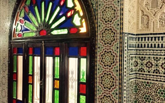 فيلا فاخرة للبيع بفاس – موقع مميز قرب كلينيك النخيل ومساحة 1000م²